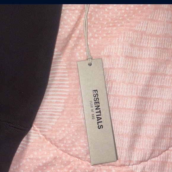 Brand new fear of God, black essentials hoodie, extra extra small in man - Picture 2 of 3